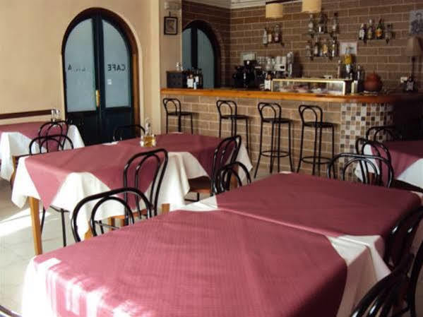 Hostal Manolo غاروشا المظهر الخارجي الصورة